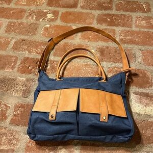 Classic Courier Blue Organizer Tote/Pockets/Ajustable Shoulder Strap/Zip Up/Snap